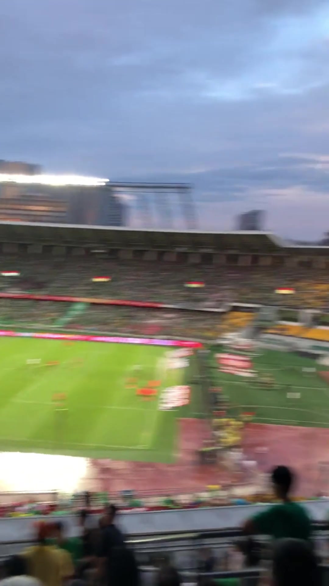 國安球迷懷念嗎工體改造前球場內還可以遠眺國貿地標